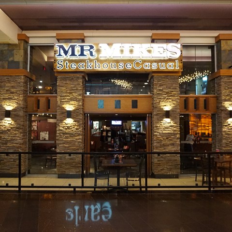 Mr Mikes Steakhousecasual West Edmonton Mall