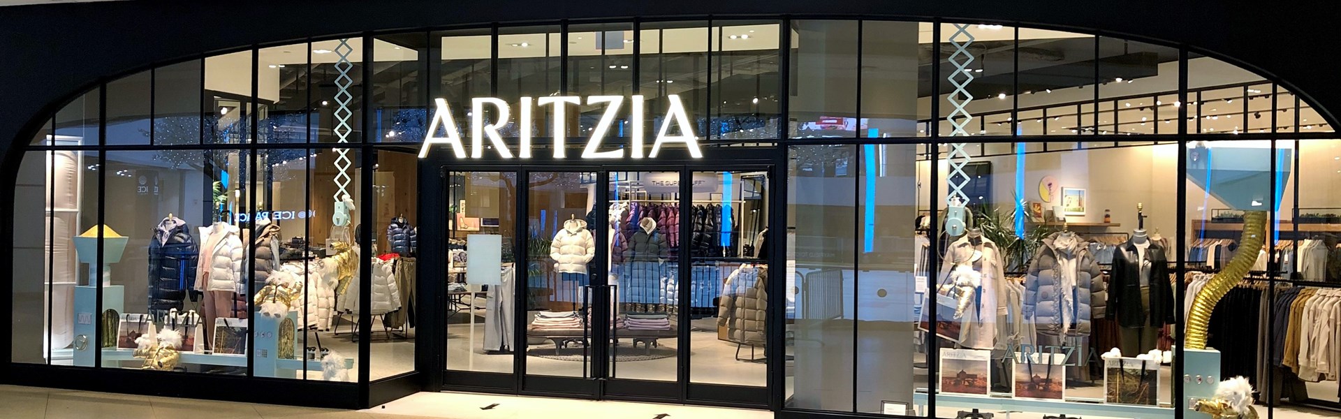 Aritzia | West Edmonton Mall