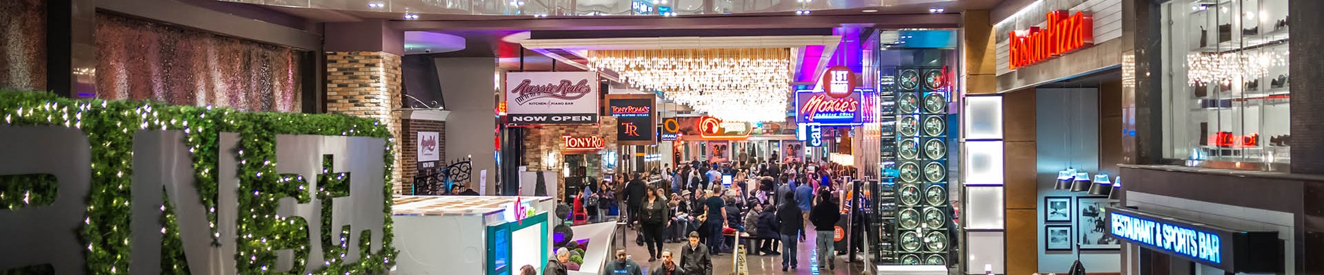 Restaurants & Pubs | West Edmonton Mall