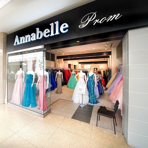 Annabelle Prom | West Edmonton Mall Annabelle Prom | West Edmonton Mall
