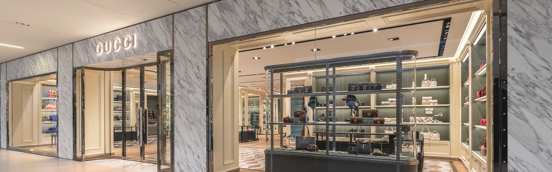 Gucci store west edmonton mall Outlet