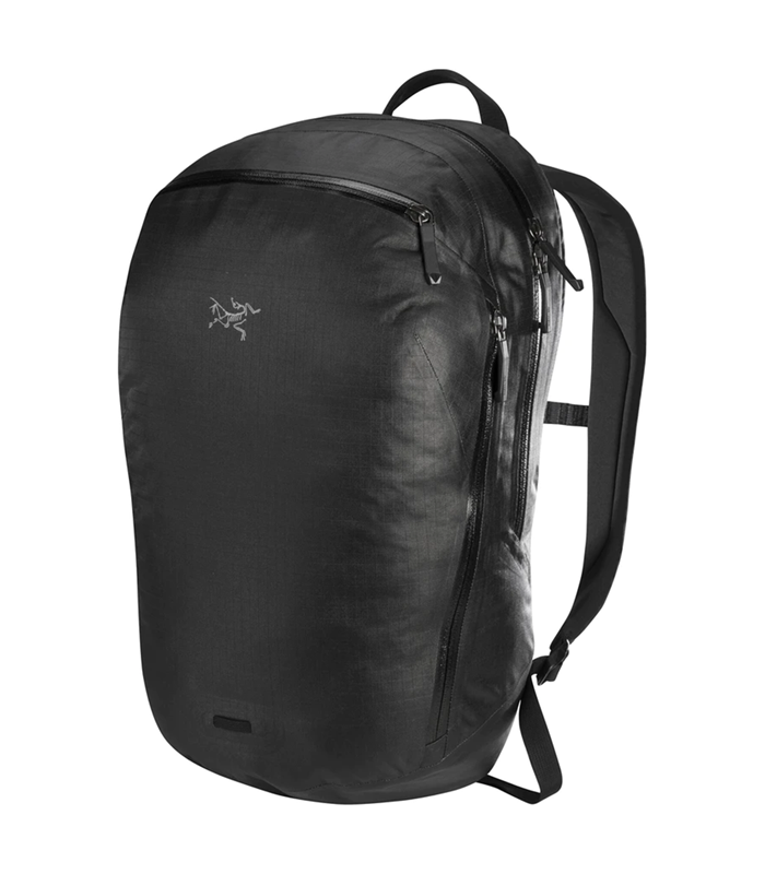 Arc'teryx Granville 16 Zip Backpack in Black | West Edmonton Mall