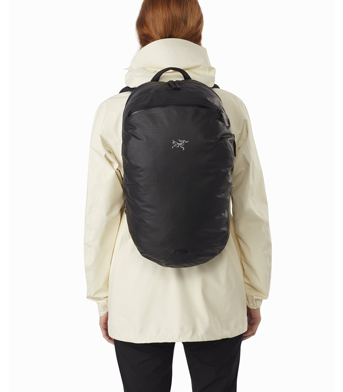 Arc'teryx Granville 16 Zip Backpack in Black | West Edmonton Mall