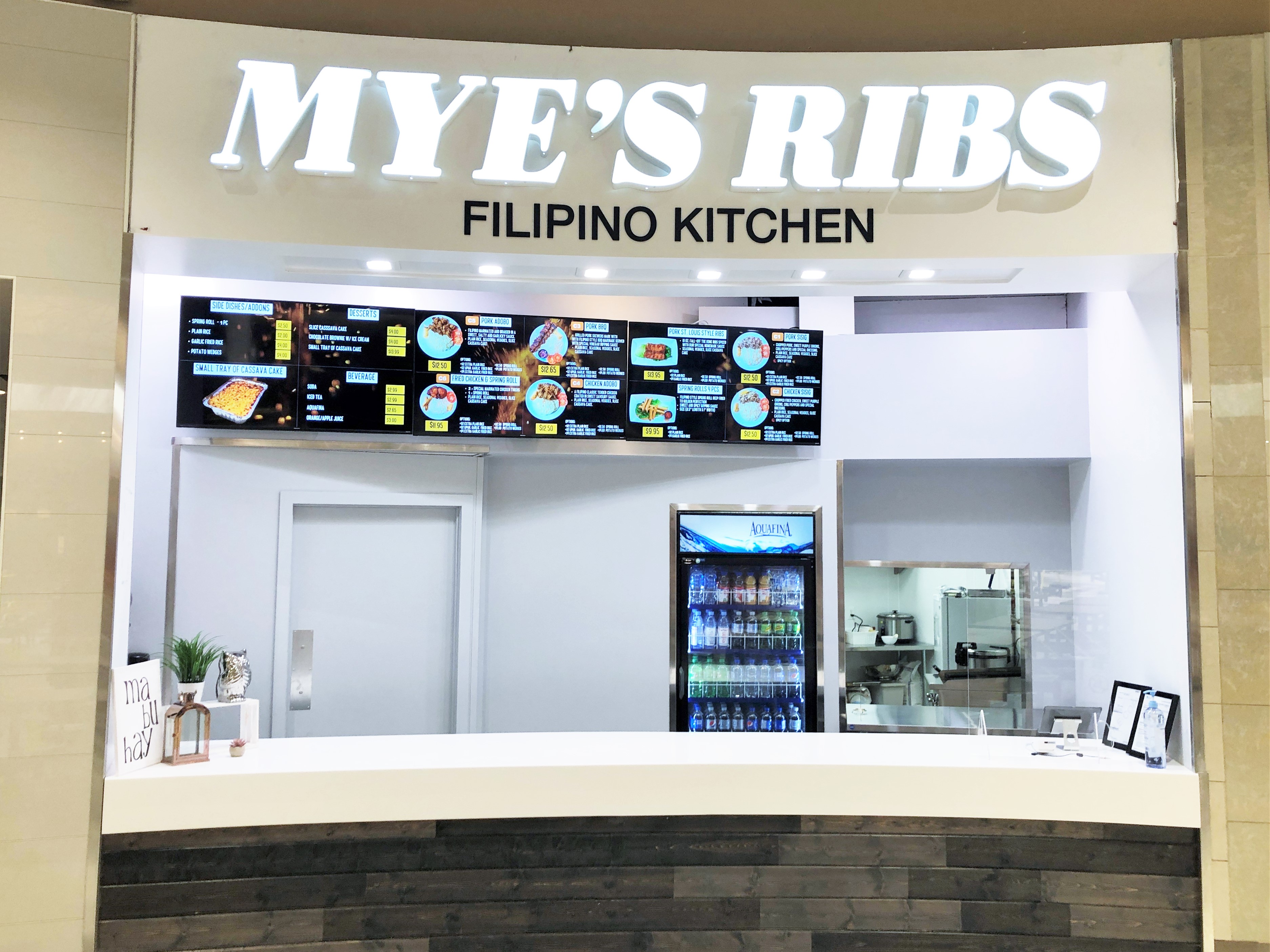 Mye's Ribs West Edmonton Mall