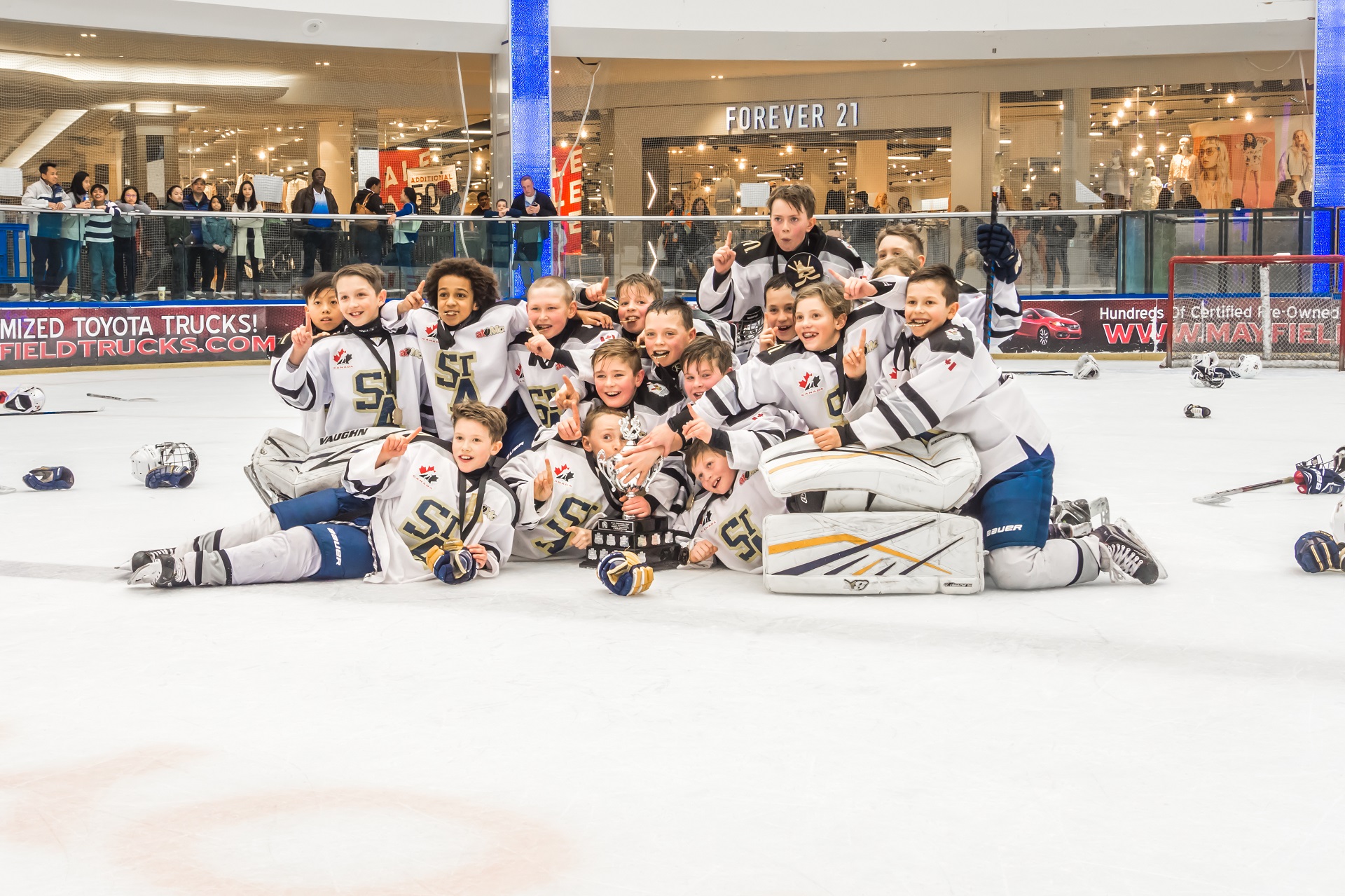 Fantasyland Hotel and WEM Inn Group Bookings