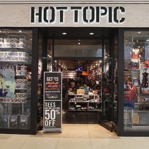 Hot Topic | West Edmonton Mall