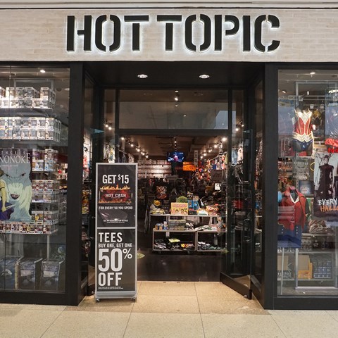Hot Topic | West Edmonton Mall